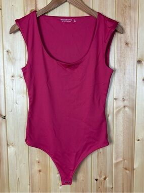 abercrombie & fitch soft af thong bodysuit small berry clean girl Minimalist
